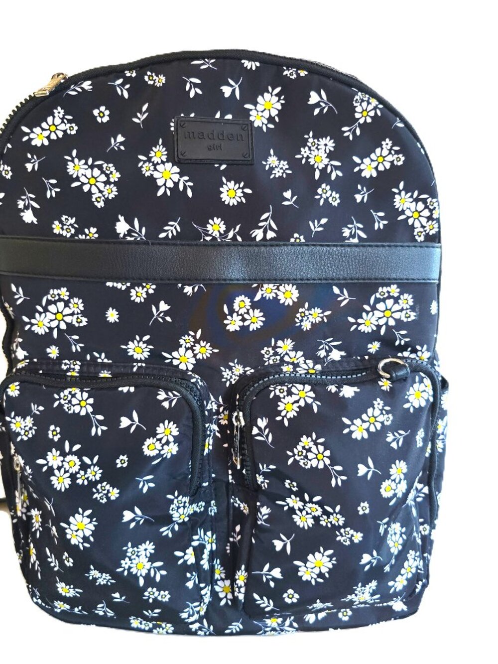 Madden Girl Black & White Daisy Floral Printed Backpack Zipper Pockets